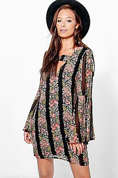 Boohoo Theresa Floral Bell Sleeve Dress