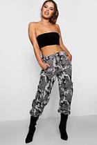 Boohoo Petite Sarah Camo Cargo Trouser