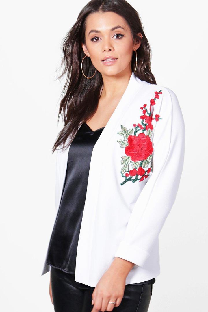 Boohoo Plus Chrissie Floral Applique Detail Kimono White