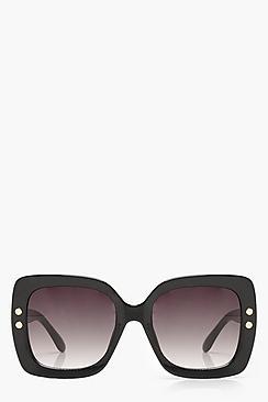 Boohoo Julia Oversized Square Frame Sunglasses