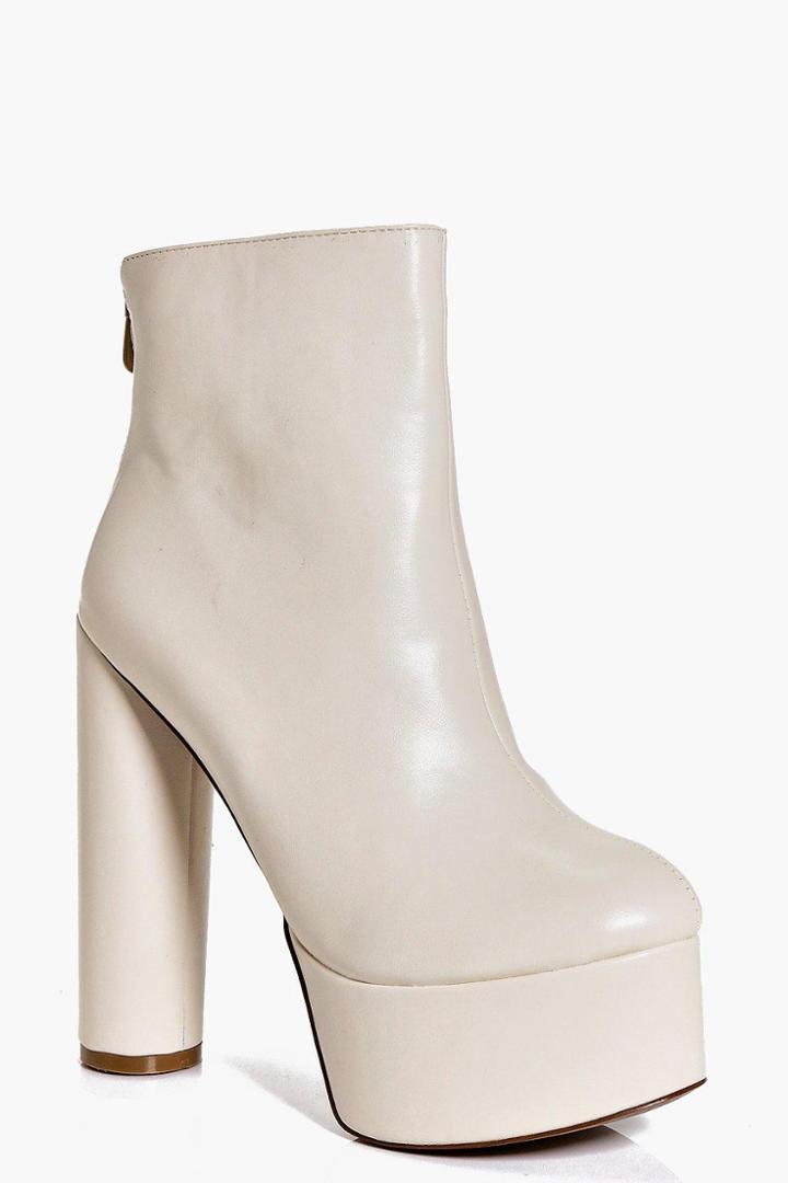 Boohoo Violet Skyscraper Platform Boot Nude