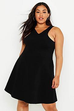 Boohoo Plus Crepe Halterneck Skater Dress