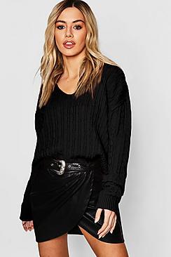 Boohoo Petite Cable Knit V Neck Jumper