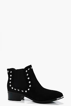 Boohoo Lizzie Studded Pull On Chelsea Boot