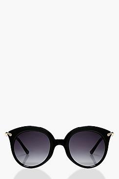 Boohoo Erin Minimal Cat Eye Sunglasses