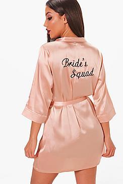 Boohoo Averie Brides Squad Satin Robe