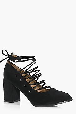 Boohoo Laila Ghillie Tie Block Heel Court