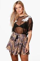 Boohoo Plus Macey Printed Woven Short