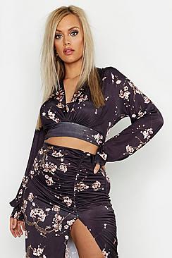 Boohoo Plus Slinky Cherry Blossom Plunge Batwing Top