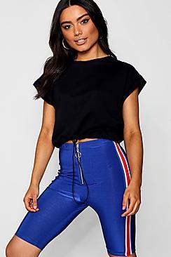 Boohoo Faith Crop Tee With Toggle Detail