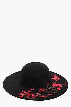 Boohoo Lucie Oriental Floral Embroidered Hat