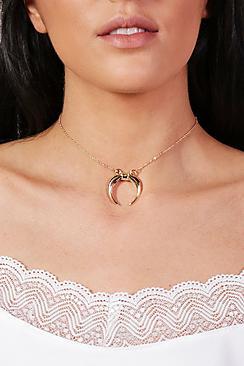 Boohoo Louise Horn Charm Chain Choker