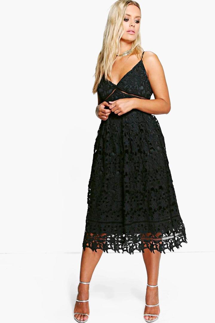 Boohoo Plus Leila Applique V Neck Lace Skater Dress Black