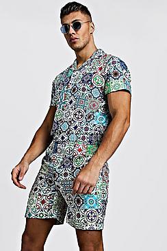 Boohoo Tile Print Revere Collar Short Jumpsuit