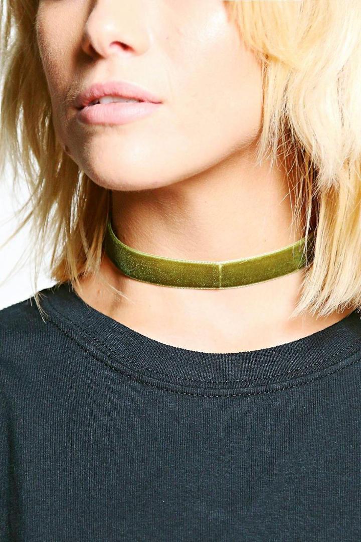 Boohoo Zoe 1.5cm Velvet Choker Khaki