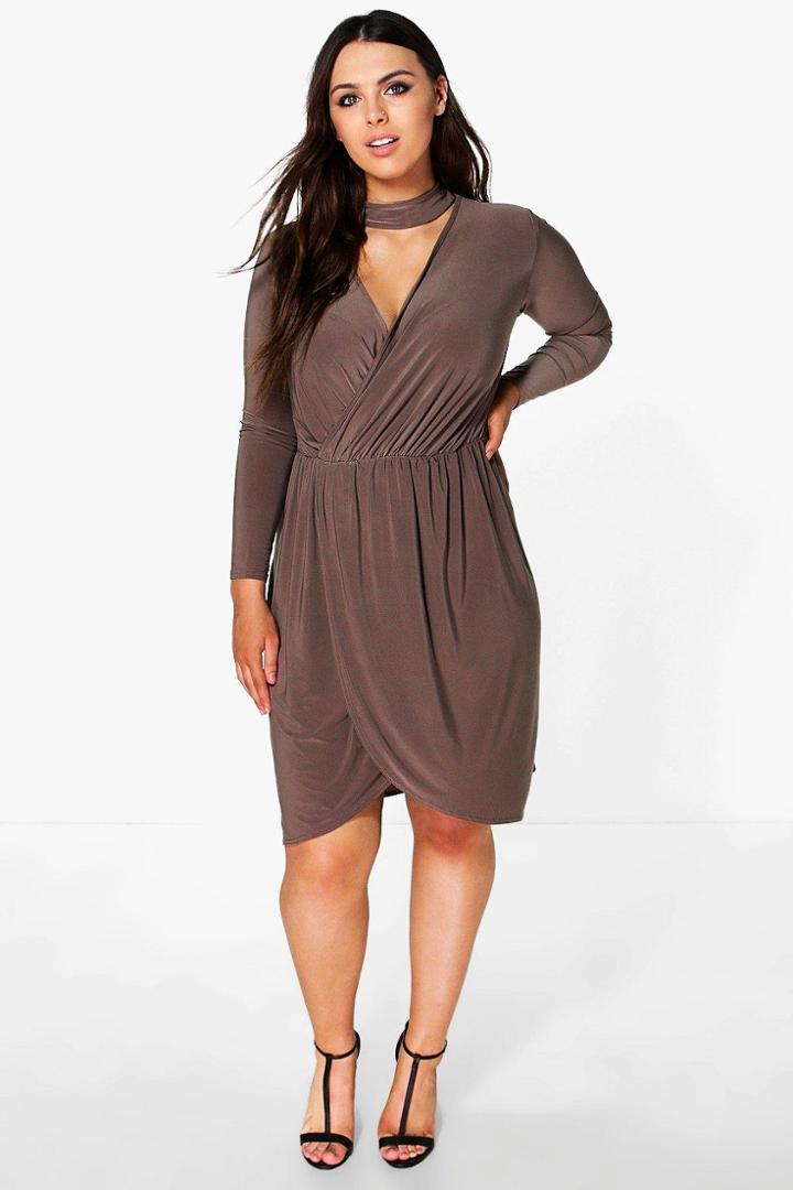 Boohoo Plus Olivia Choker Detail Wrap Dress Mocha