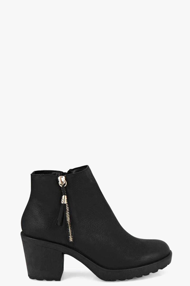 Boohoo Amy Fringe Trim Block Heel Chelsea Boot Black