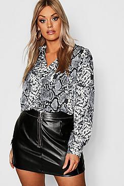 Boohoo Plus Snake Print Utility Shirt