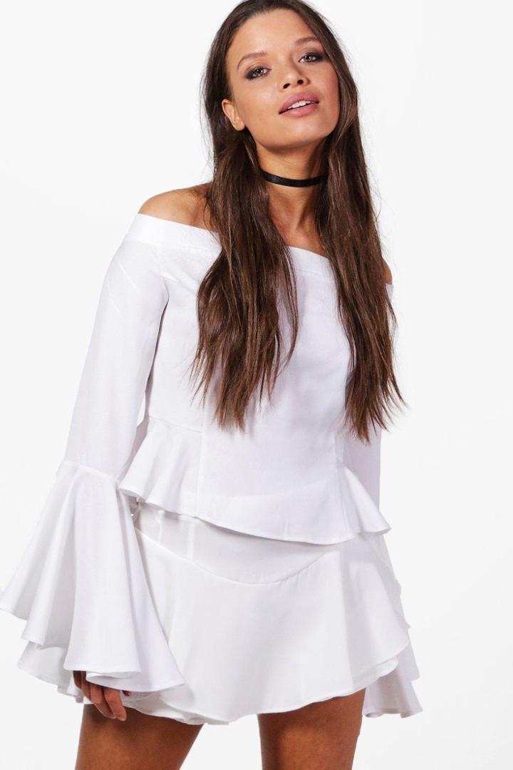 Boohoo Tia Premium Woven Skort Cream