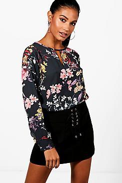 Boohoo Olivia Oriental Floral Collarless Print Blouse