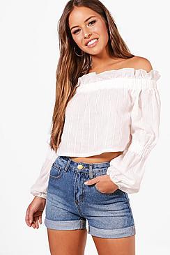 Boohoo Petite Sara Washed Mom Denim Short