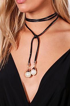 Boohoo Plus Alana Leather Pearl Trim Choker