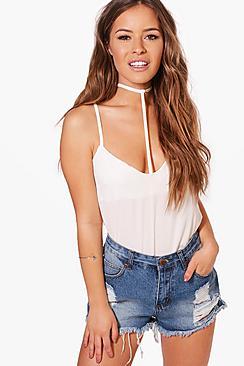 Boohoo Petite Josie Strappy Crepe Choker Detail Cami