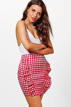 Boohoo Evelyn Large Gingham Ruffle Front Mini Skirt