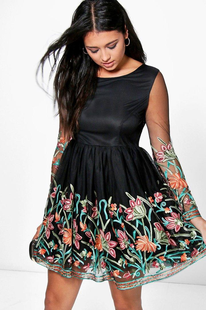 Boohoo Boutique Eva Embroidered Prom Dress Black