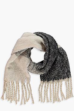 Boohoo Chunky Colourblock Boucle Heavyweight Scarf