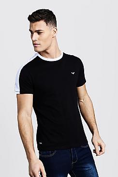 Boohoo Regular Fit Shoulder Panel T-shirt