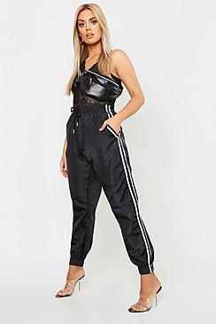 Boohoo Plus Side Stripe Shell Jogger