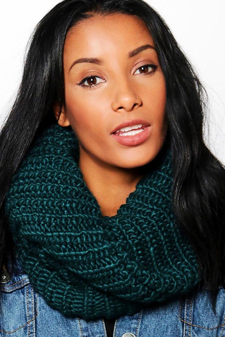 Boohoo Erin Chunky Knit Snood Green