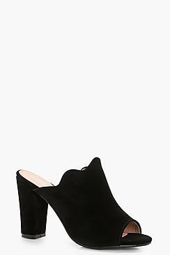 Boohoo Niamh Scallop Edge Mule Heels