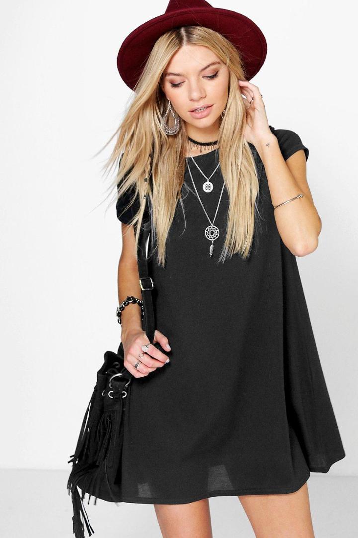 Boohoo Amber Short Sleeve Knitted Swing Dress Black