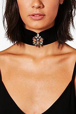 Boohoo Lola Statement Gem Broach Choker