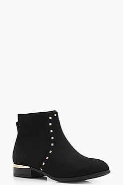 Boohoo Leah Stud Trim Chelsea Boots