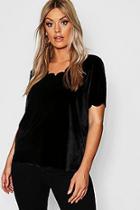 Boohoo Plus Velvet Scallop Hem Top