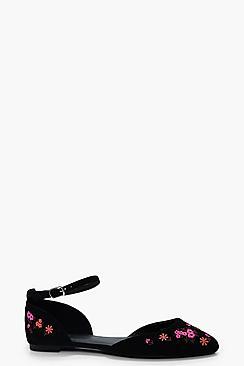 Boohoo Ivy Floral Embroidered Pointed Flat