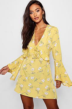 Boohoo Petite Floral Flare Sleeve Dress