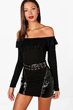 Boohoo Tall Jane Ruffle Off The Shoulder Crop Trop