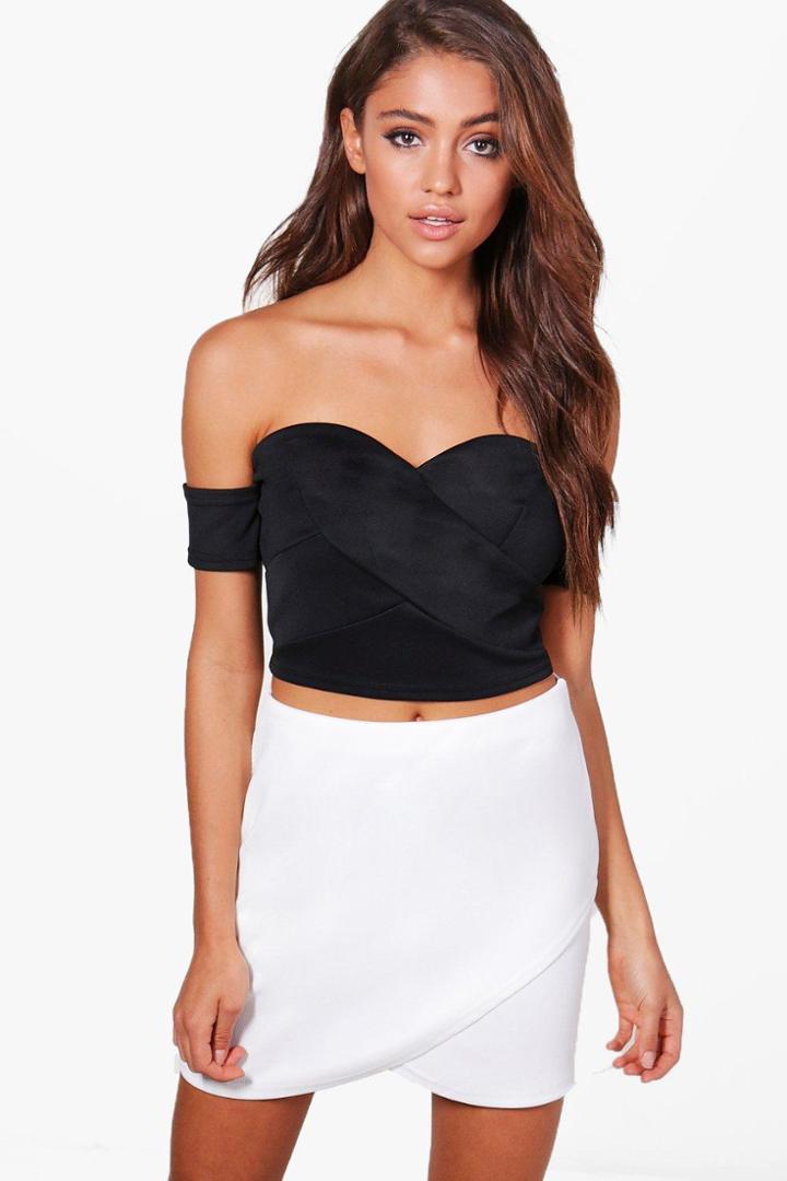 Boohoo Tia Off The Shoulder Crop Top Black