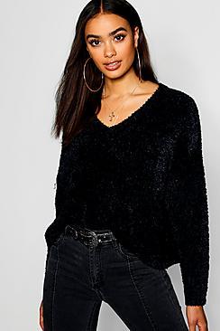 Boohoo Oversized V-neck Boxy Crop Fluffy Knitted Jumper