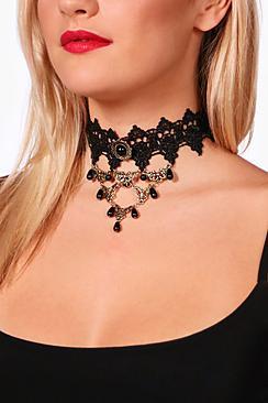 Boohoo Macey Gothic Embellished Lace Choker