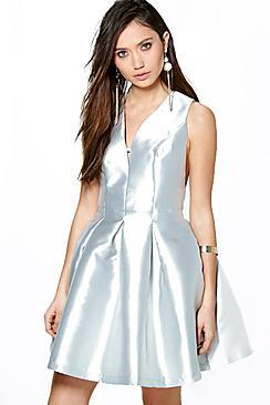 Boohoo Boutique Alicia Metallic Seam Detail Prom Dress