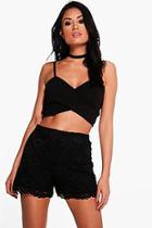 Boohoo Emily All Over Lace Scallop Edge Shorts