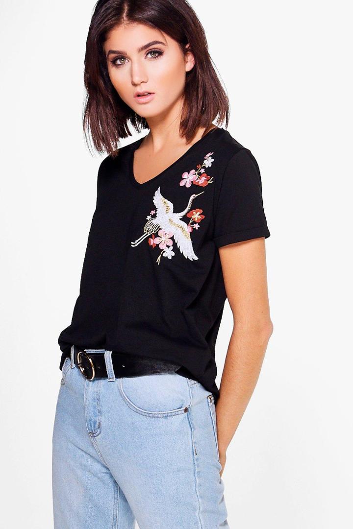 Boohoo Tia V Neck Embroidered Tee Black