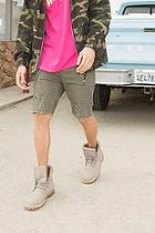Boohoo Khaki Stretch Skinny Fit Ripped Hem Shorts