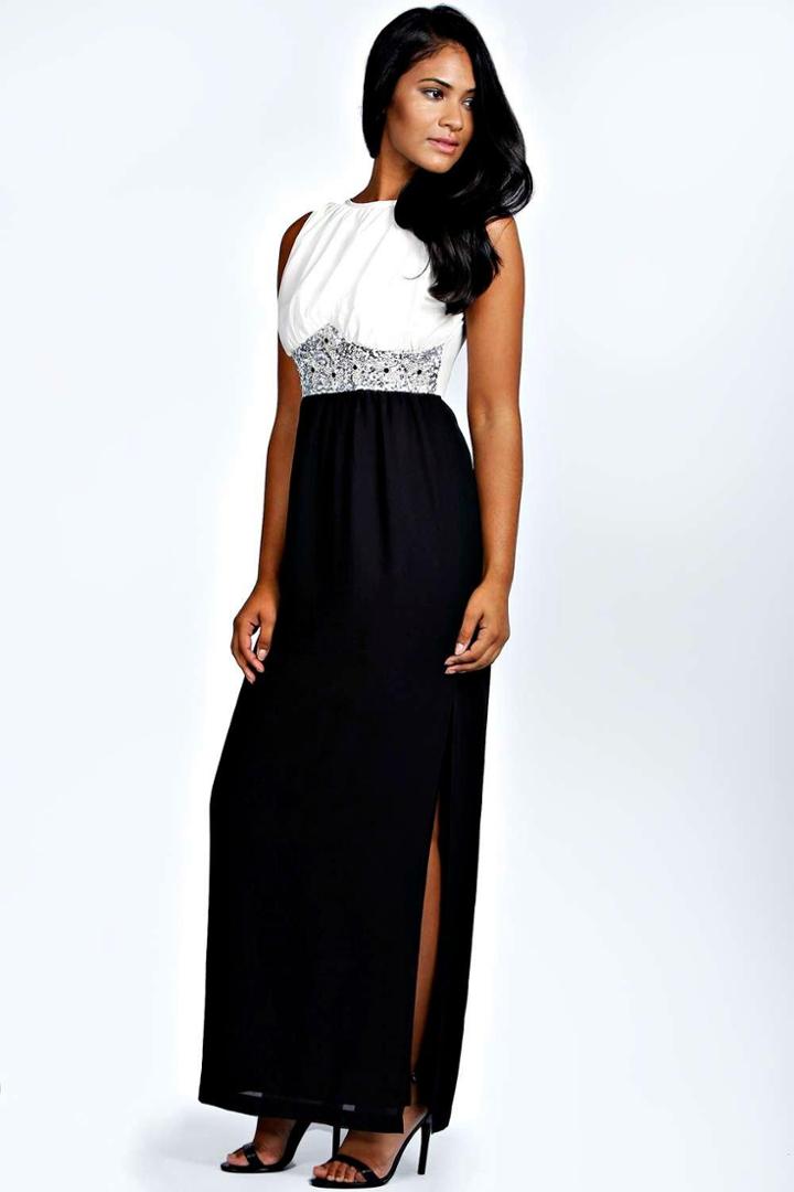 Boohoo Boutique Amy Flower Detail Monochrome Maxi Dress Black