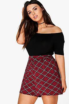 Boohoo Plus Lexi Flippy Print Short